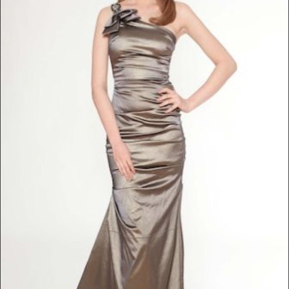 teri jon gold gown